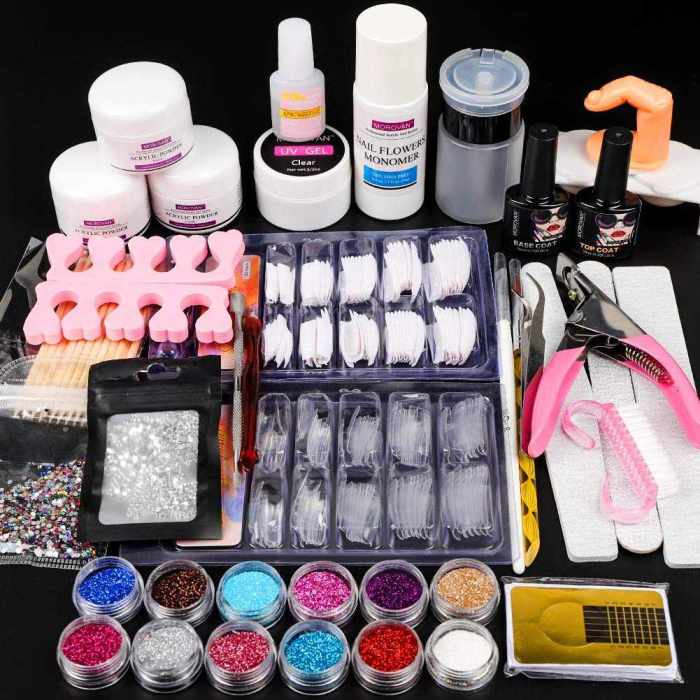 Nail polish decorating kit